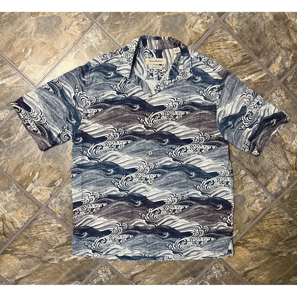 Tommy Bahama Silk Shirt Mens Large Blue Wave Print Short Sleeve Camp - Picture 1 of 6